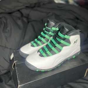 Jordan- Verde 10s size 7Y